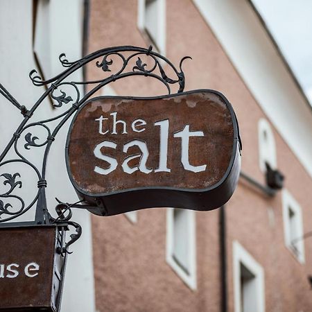 The Salt Townhouse Aparthotel Hallein Exterior photo